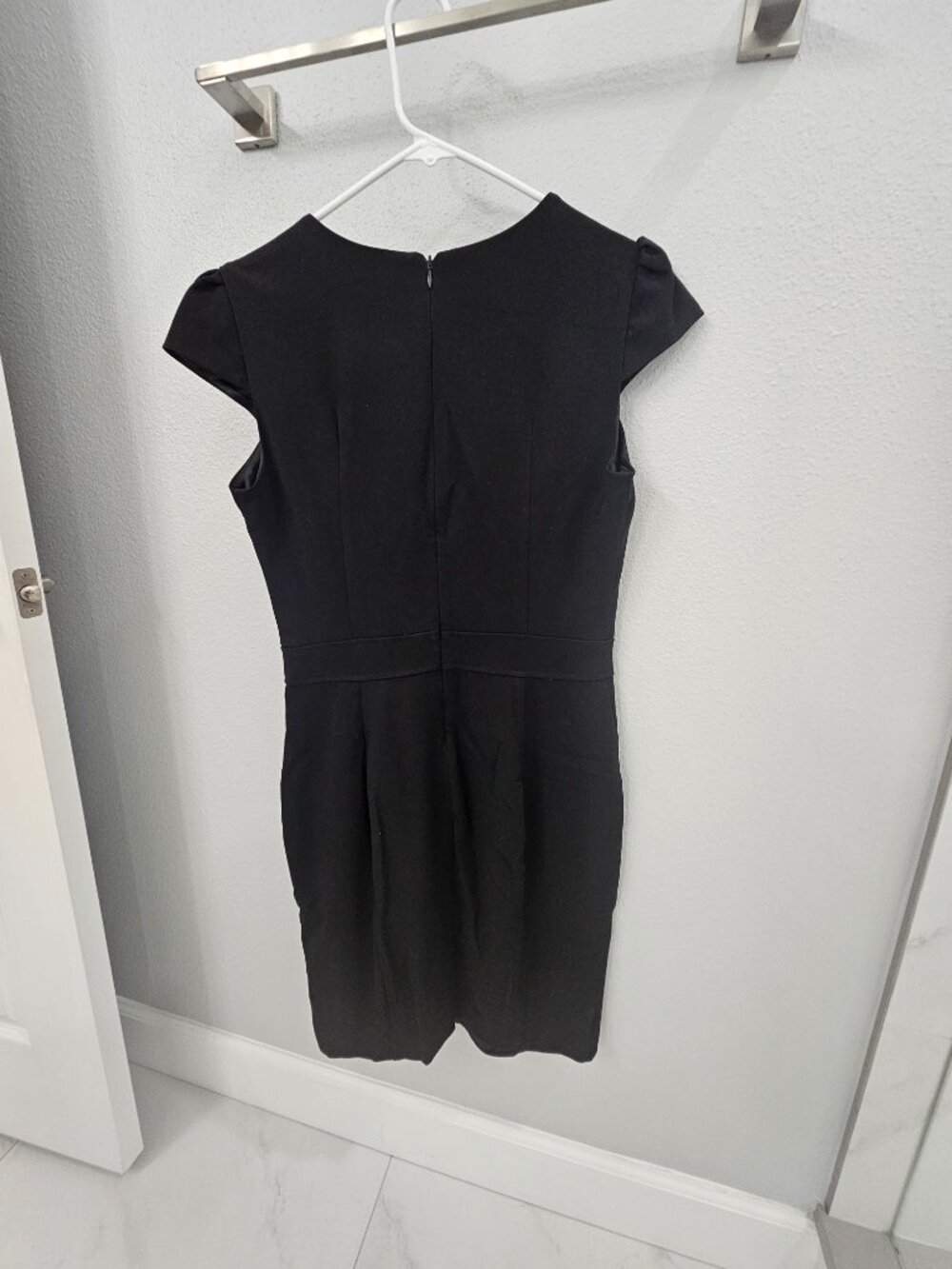 NY&C Lined Black Dress - Size 4 - Picture 4 of 5